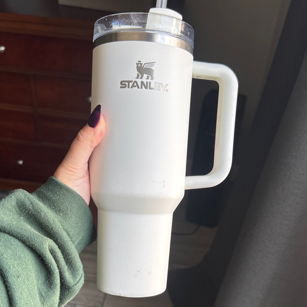 White 40oz Stanley